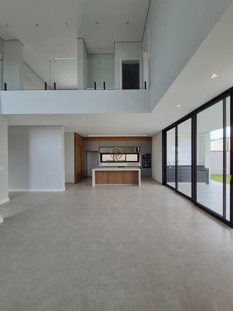 Casa à venda em Campinas, Loteamento Residencial Arborais, com 4 suítes, com 300 m²