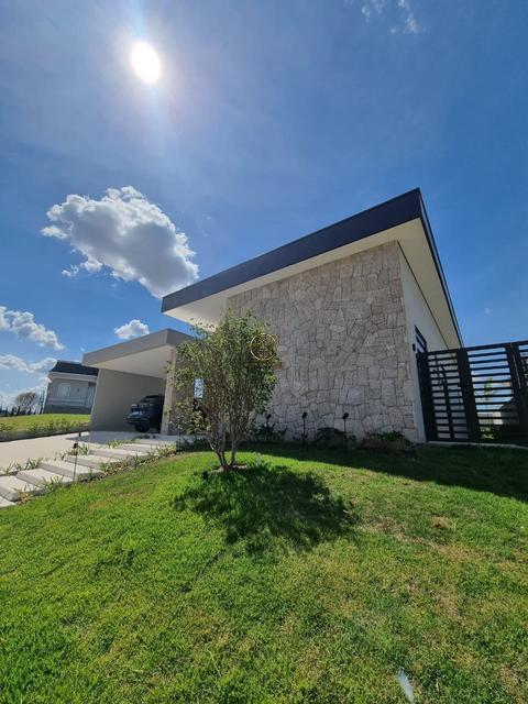 Casa à venda em Campinas, Loteamento Residencial Arborais, com 3 suítes, com 240 m²